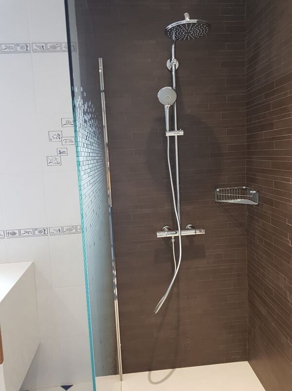 salle de bain mise aux normes PMR